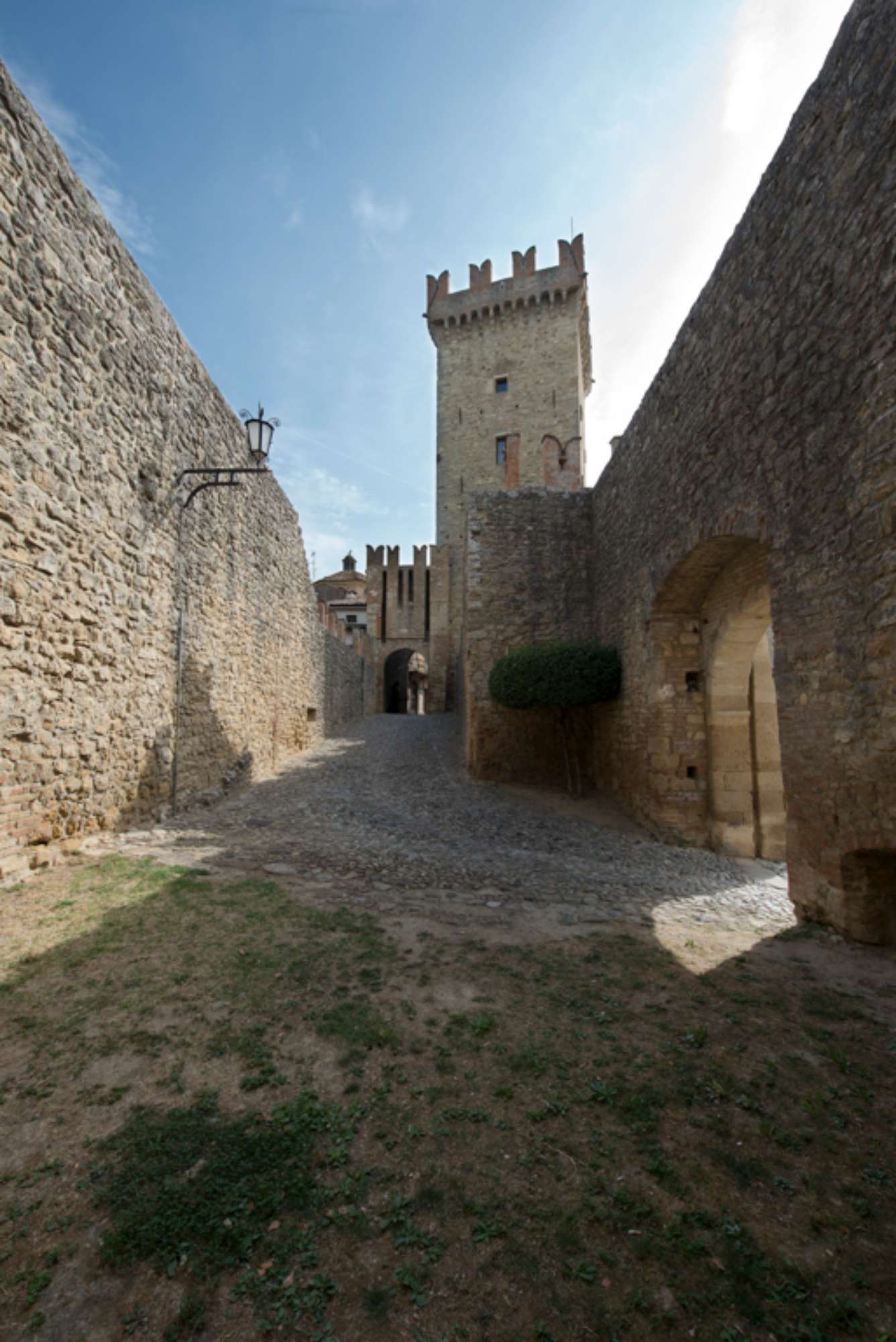Castello di Vigoleno